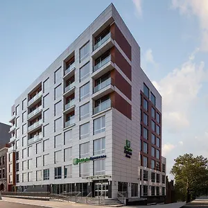 Hotel Express & Woodside Laguardia Airport
